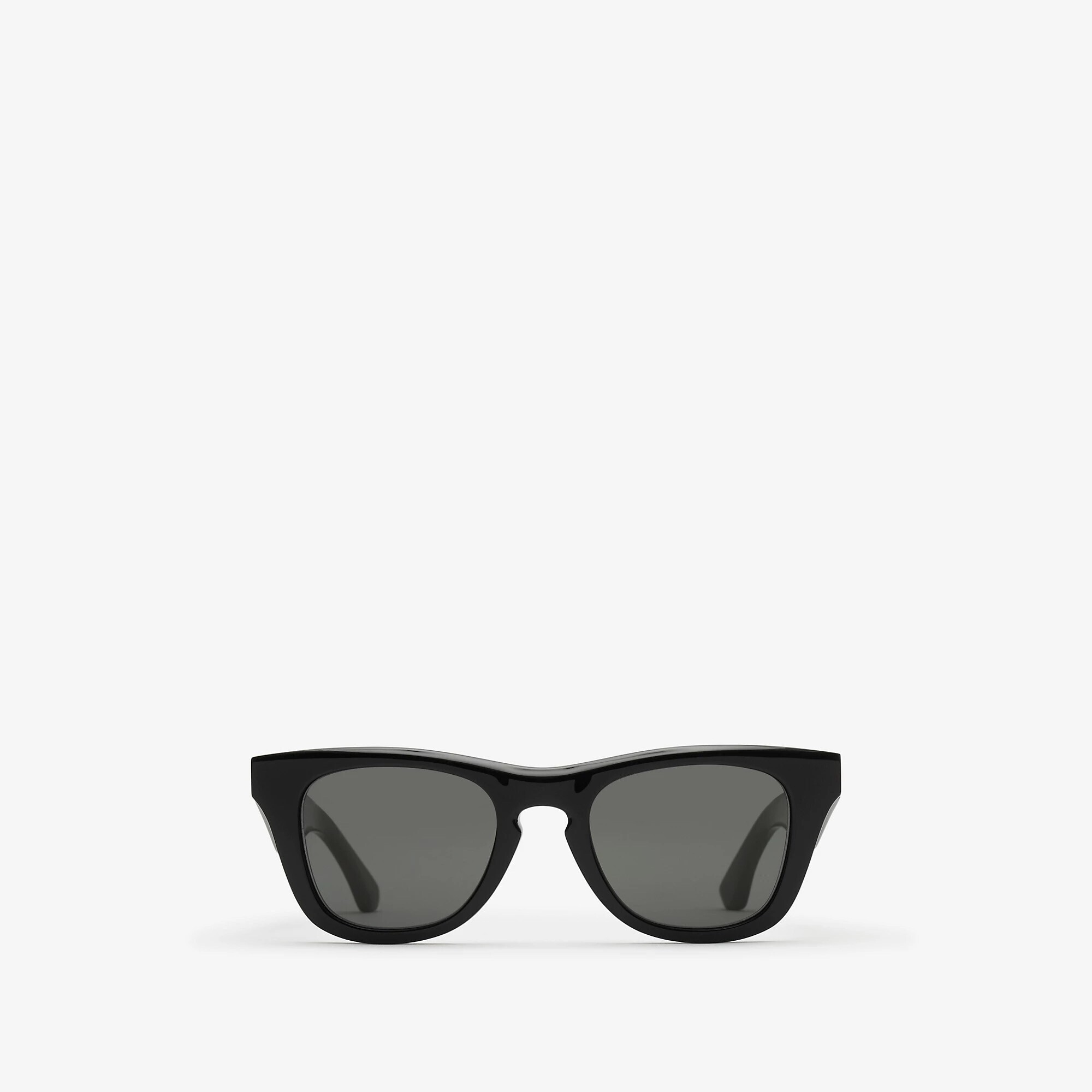 BURBERRY アーチ ファセット サングラス