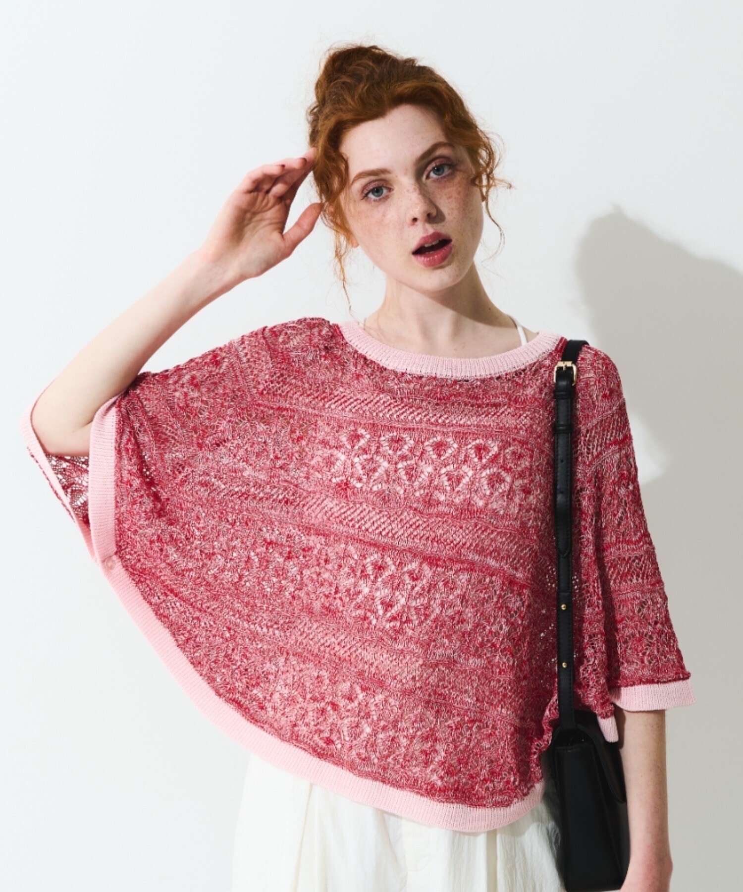 merlot クロシェ編みニットポンチョ