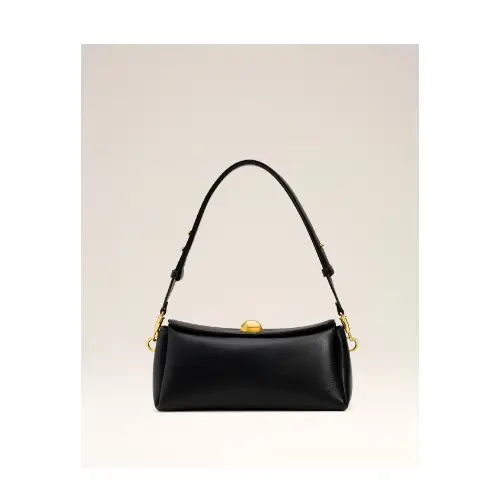 AMI Paris カウレザー カルーセル バッグ