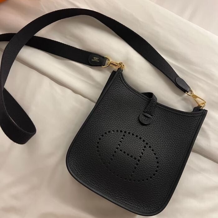 HERMES ステッチHロゴ ショルダーバッグ