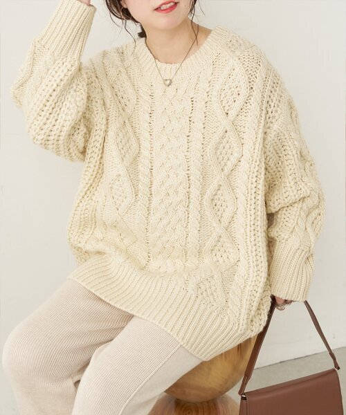 natural couture 配色ラインゆるケーブルニット
