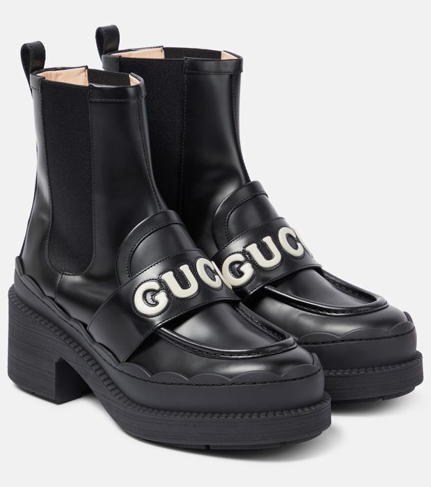 GUCCI ロゴレザーアンクルブーツ