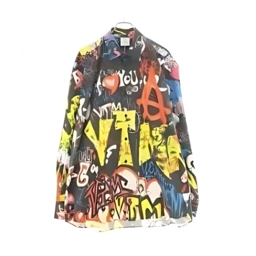VETEMENTS グラフィティシャツ