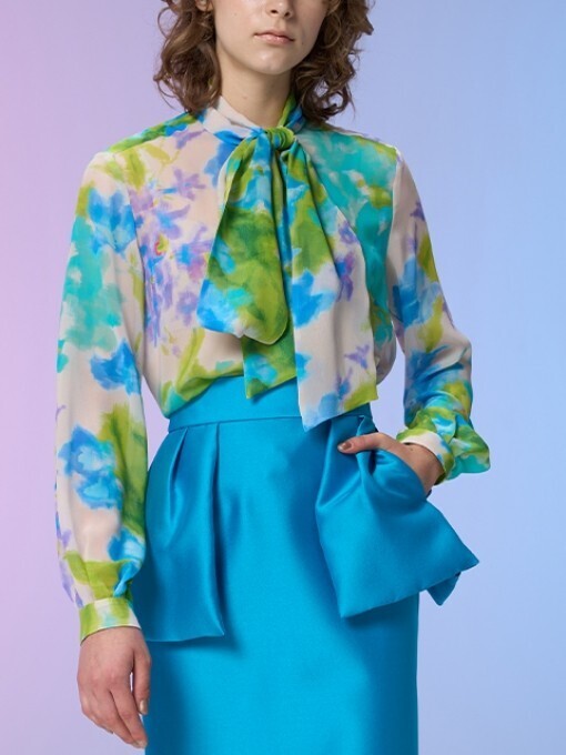 AKIKO OGAWA. フラワープリントシルクシフォン ブラウス
