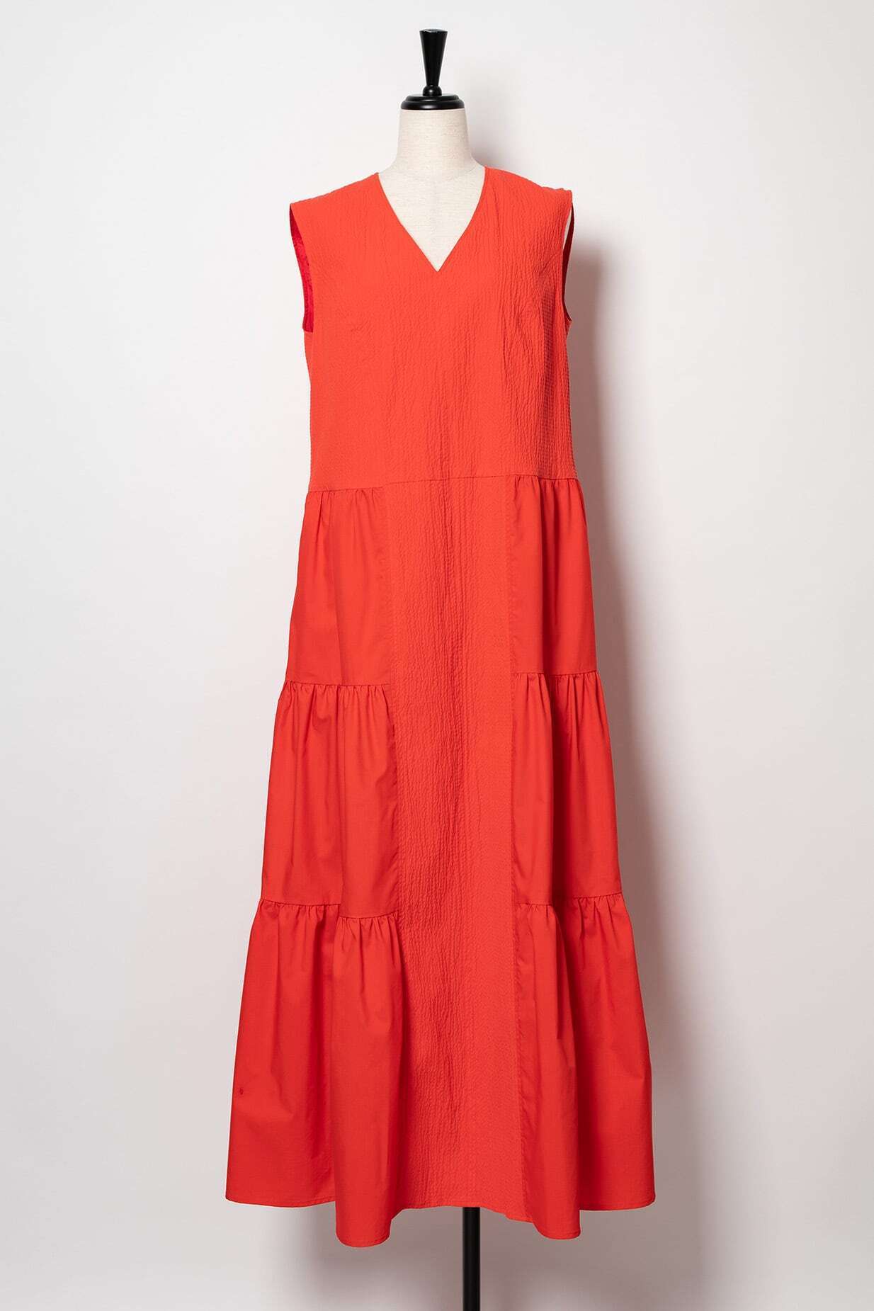 Arobe Bumpy Side Gather Dress RED Bumpy Side Gather Dress