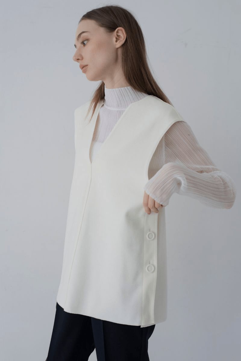 maison de Dolce. ボタンベスト/white