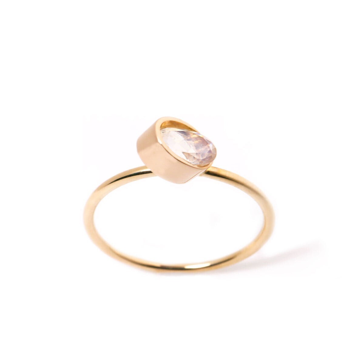 CHIKAKO YAJIMA Rainbow moonstone