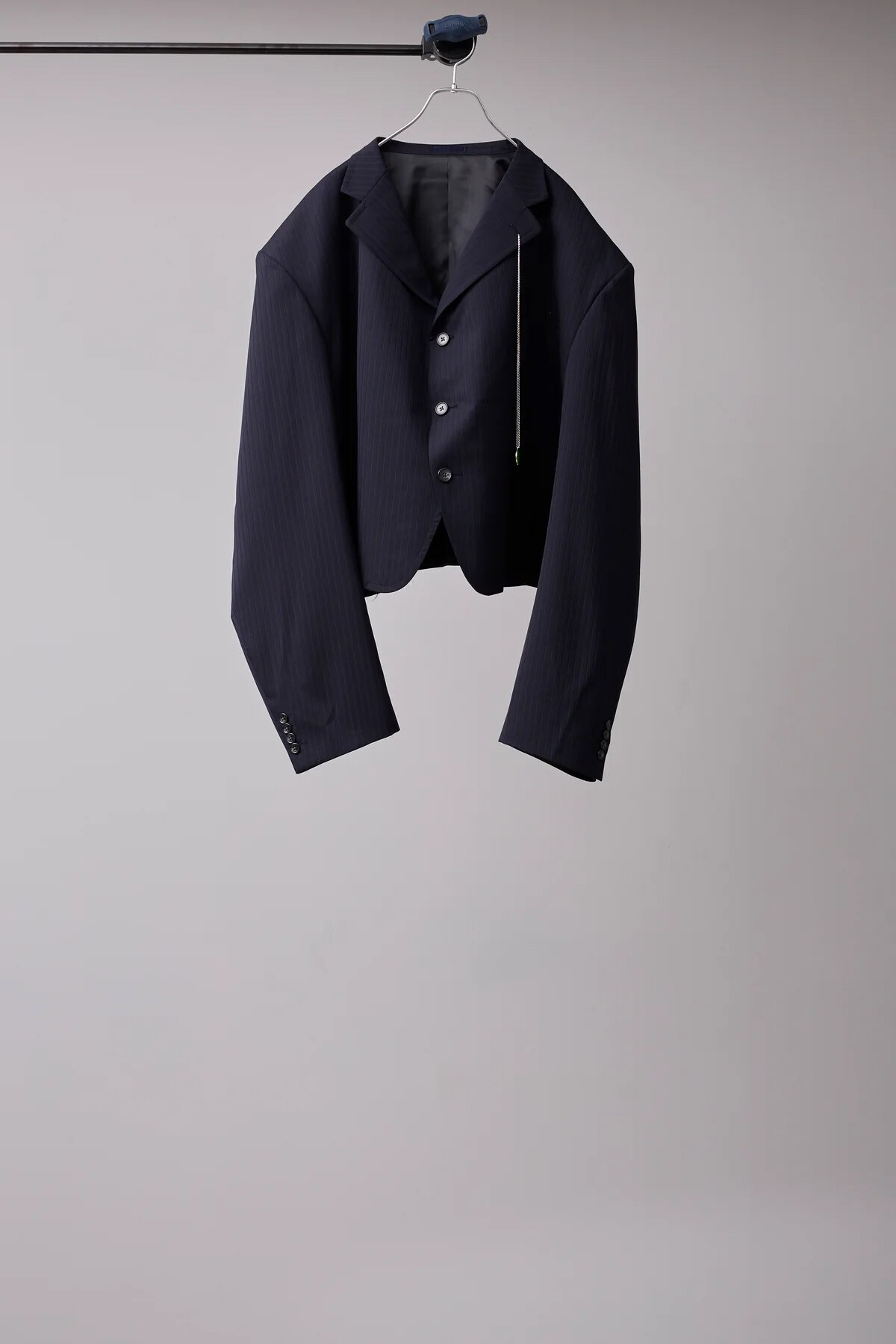BODYSONG. ITALIAN-MADE LUXURY FABRIC CROPPED JACKET