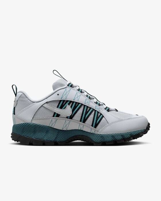 NIKE エア フマラ Pure Platinum