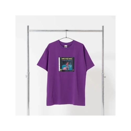 Bark at the Moon Game-sampling-tee