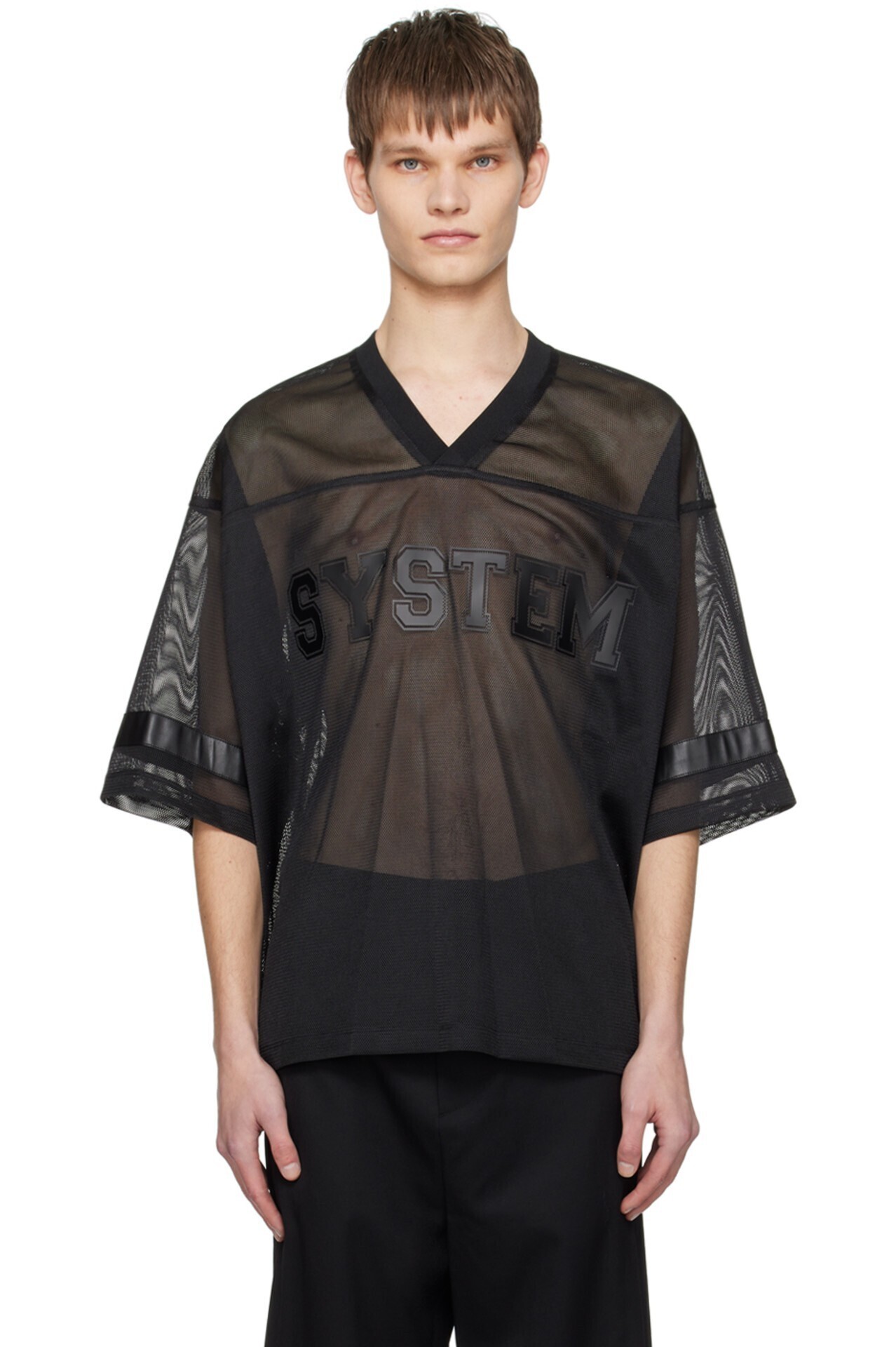 SYSTEM ブラック ボンディングロゴ Tシャツ