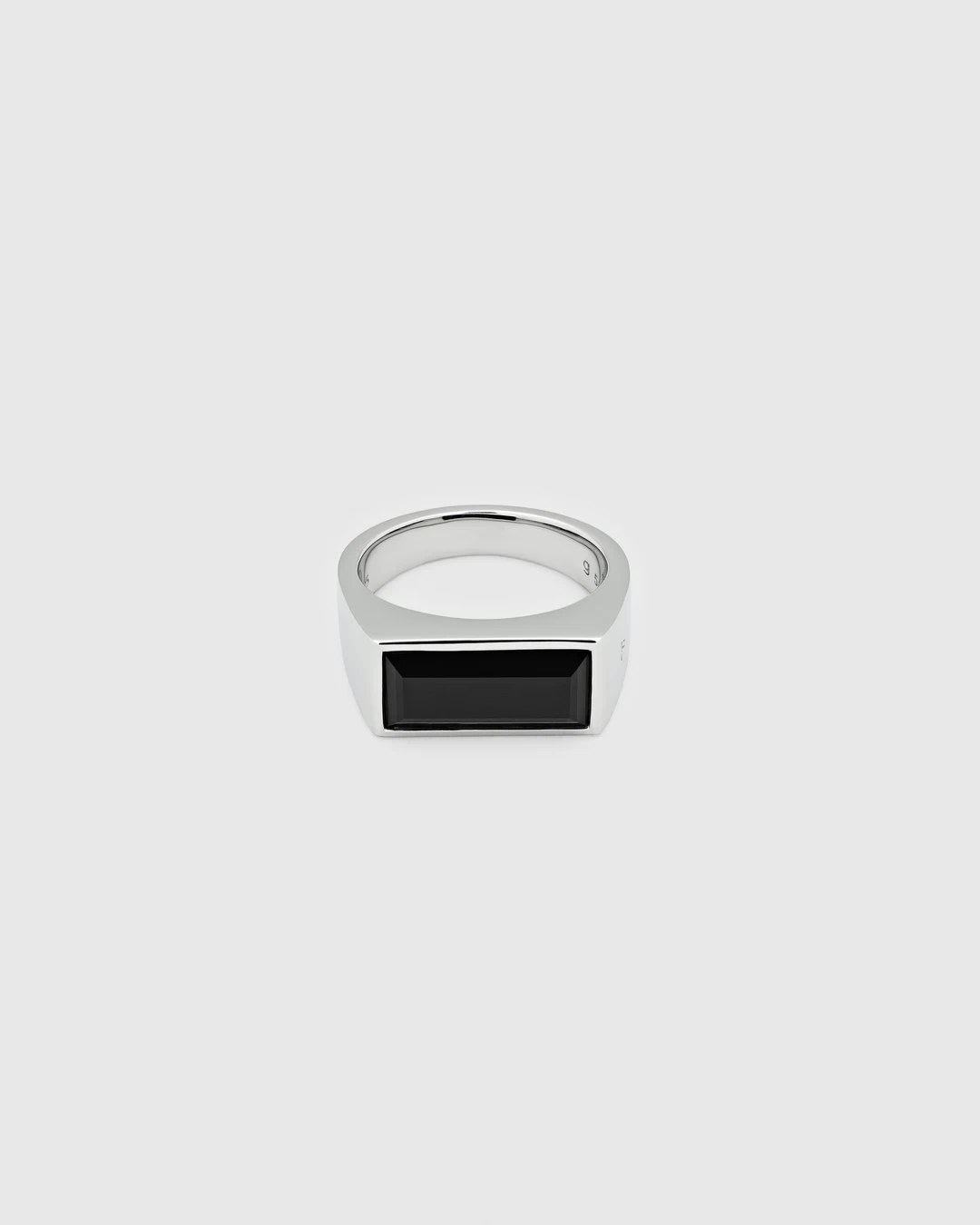 TOMWOOD Peaky Ring Polished Onyx