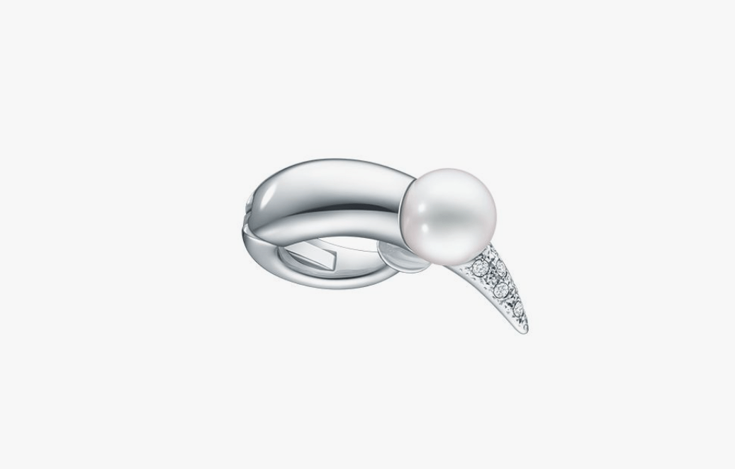 TASAKI デインジャー ホーン プラス ダイヤモンド パヴェ イヤーカフ