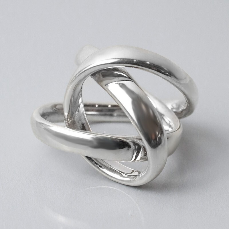 e.m. ring
