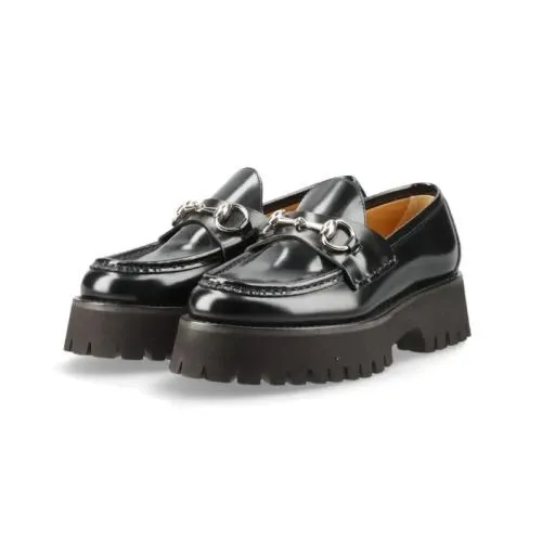GUCCI ホースビット レザー ローファー