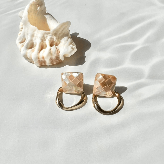 MU MU/ モザイクシェル×フープピアス