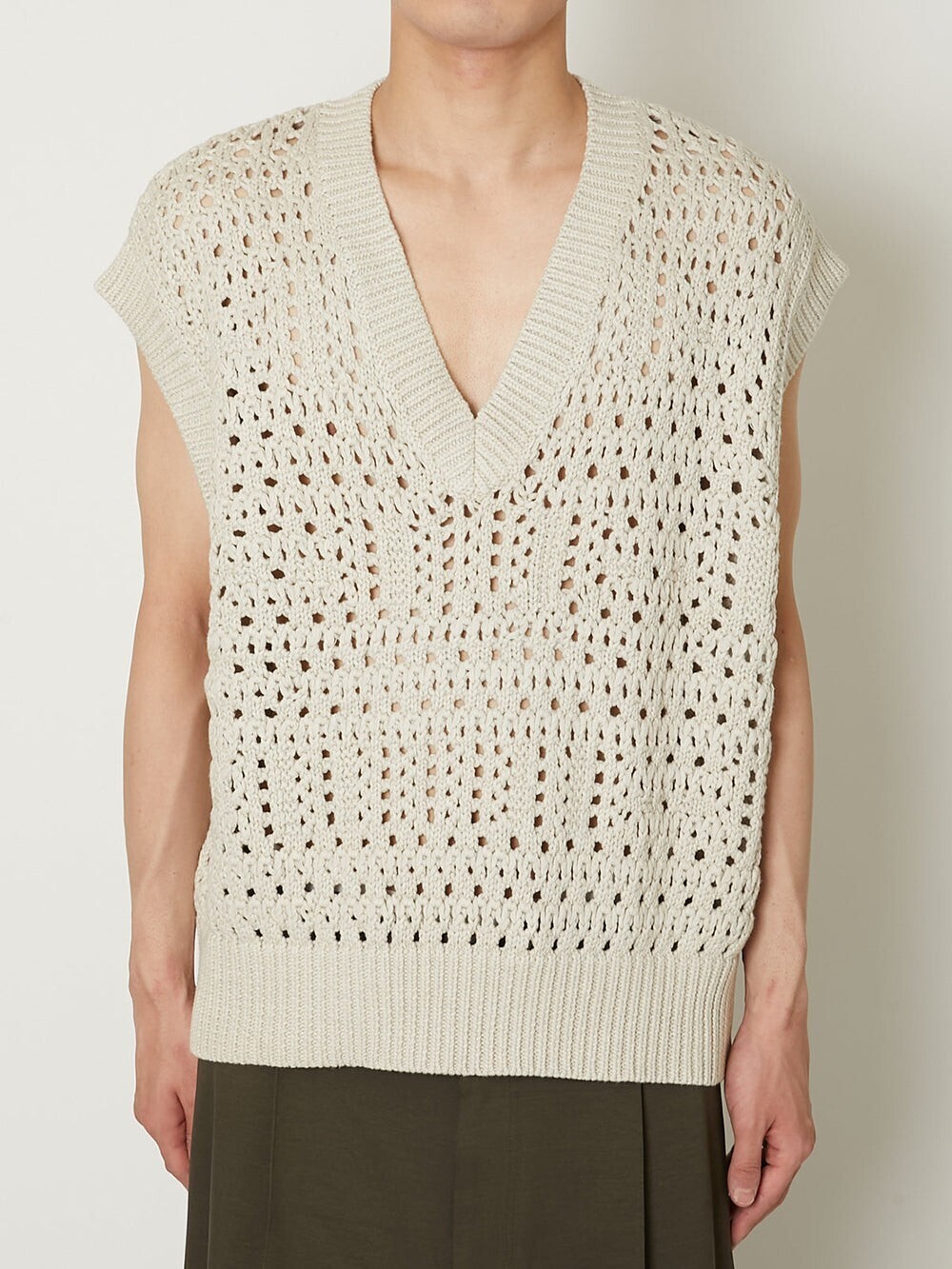 TAAKK HAND KNIT VEST