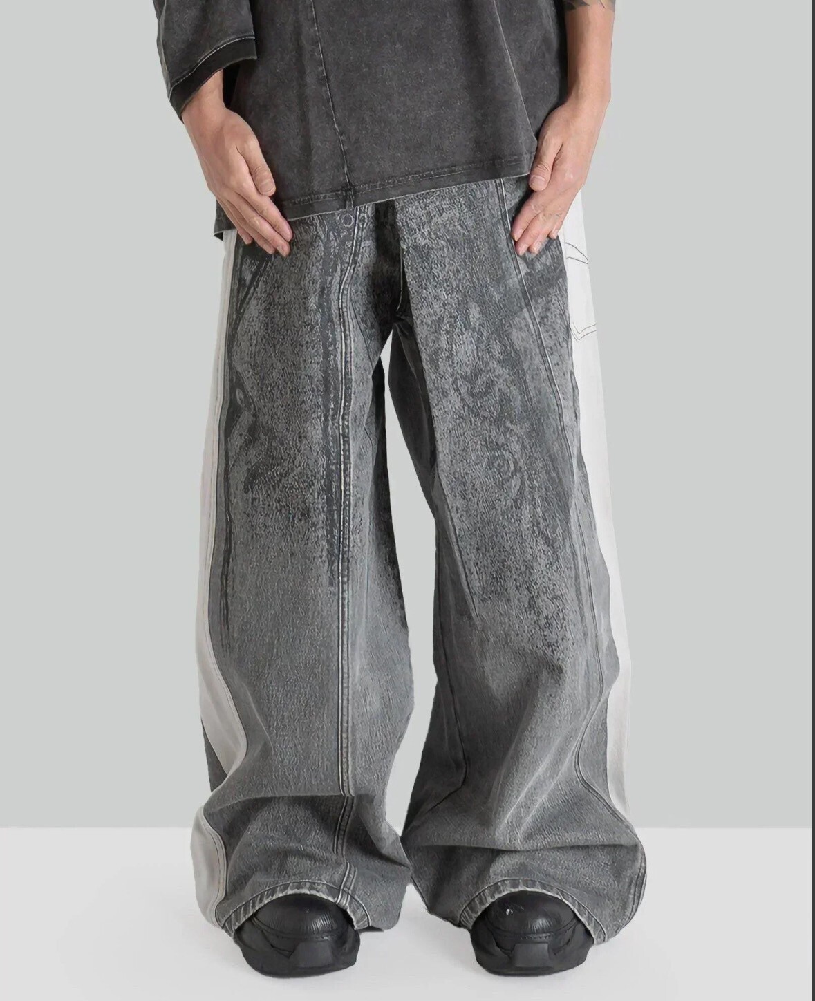 FENG CHEN WANG DENIM DECONSTRUCTION PRINTED PANTS