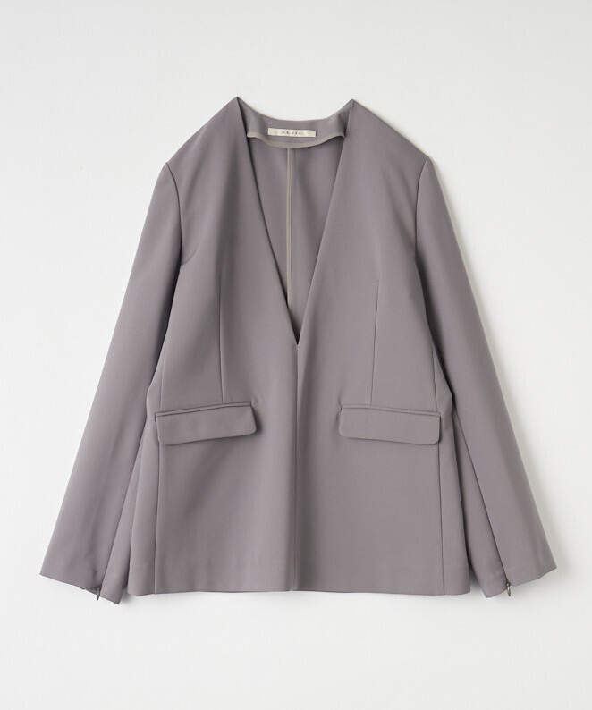 Stola. 2WAYストレッチプルオーバージャケット