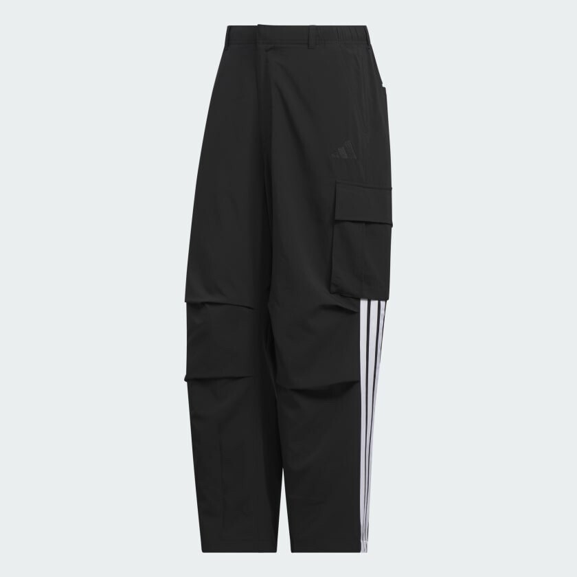 adidas 軽パン ストレッチカーゴパンツ