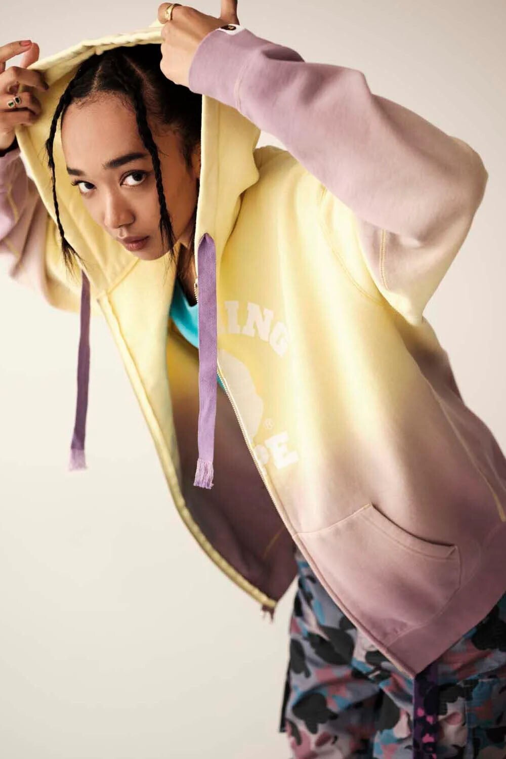 A BATHING APE Ladies' COLLEGE GRADATION OVERSOIZED ZIP HOODIE