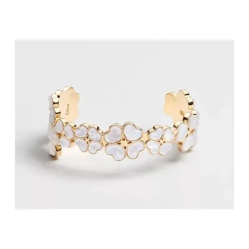 DIOR https://www.dior.com/ja_jp/fashion/products/B3258WOMMP_D301
