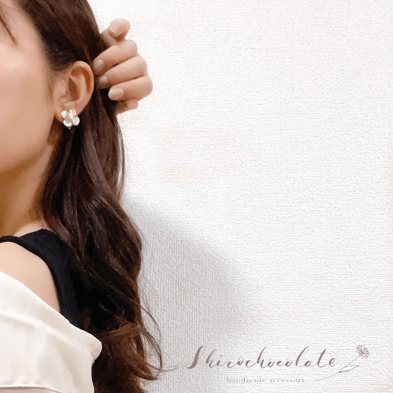 Shirochocolate 淡水パール Flowerclip (single)
