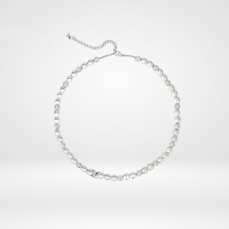 LOUIS VUITTON Monogram Pearls Necklace