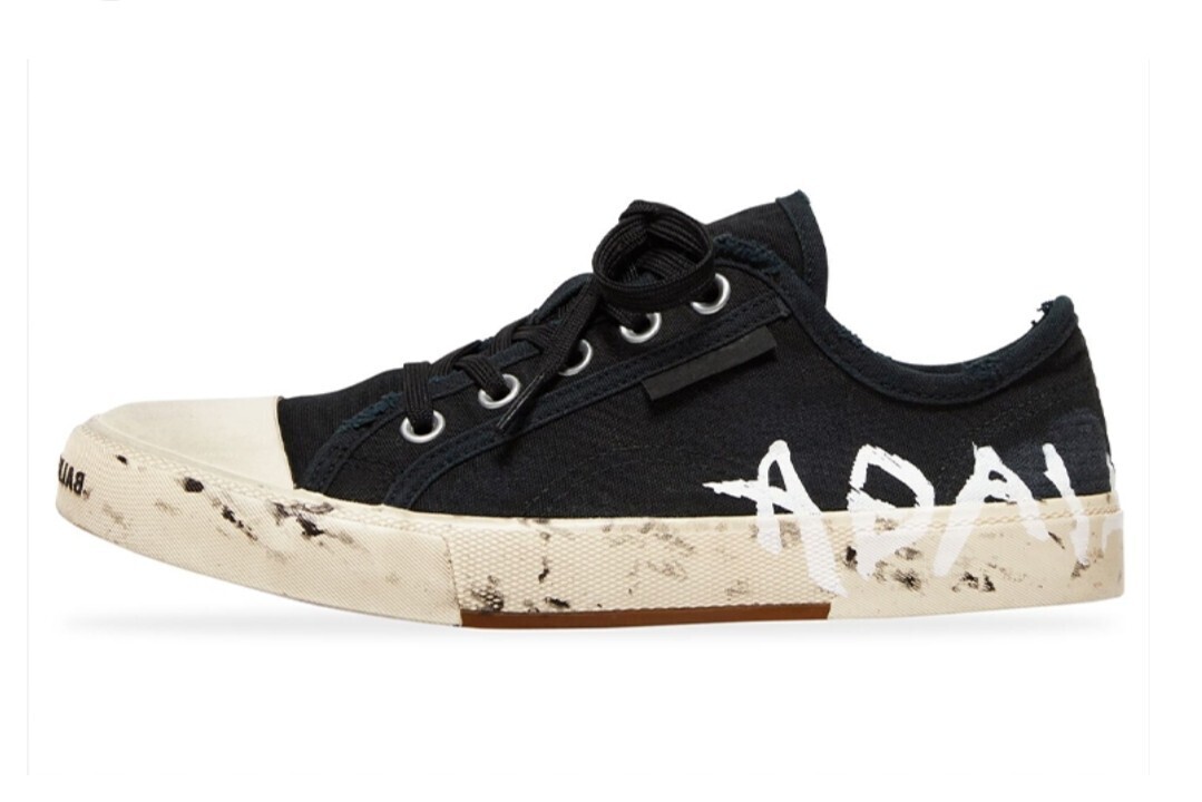 Balenciaga Paris Low Top Dirty Effect Graffiti Sneaker in Black/White