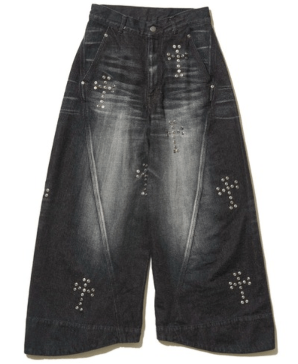 YUKI HASHIMOTO BAGGY TWISTED JEANSWITH CROSS RIVET