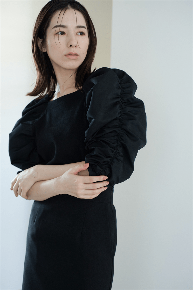 maison de Dolce. バルーンギャザードッキングニット【black】