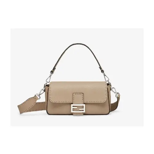 FENDI バゲット 612本の手縫いトップステッチ入りダブグレー セレリアバッグ