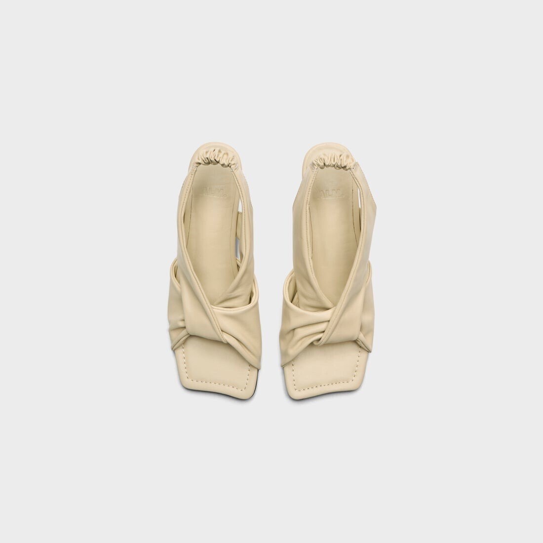 ALM. ERIKA LEATHER SANDALS （Light Beige）