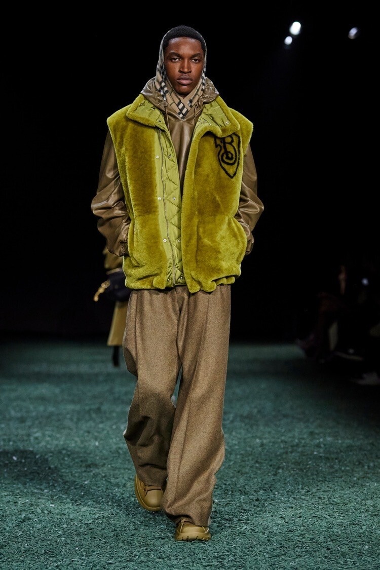 BURBERRY 2024-25 AUTUMN WINTER