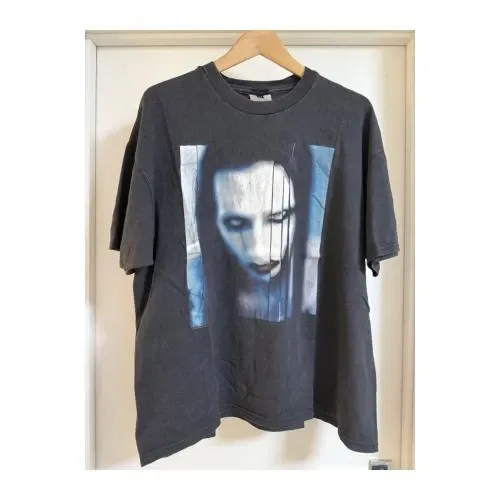 VINTAGE The Long Hard Road Out of Hell T-Shirt
