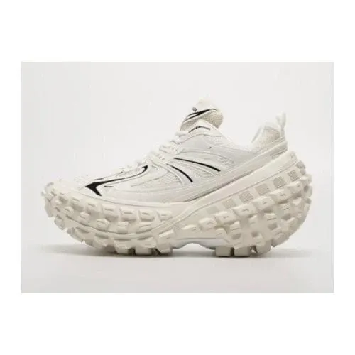 Balenciaga Bouncer Sneaker