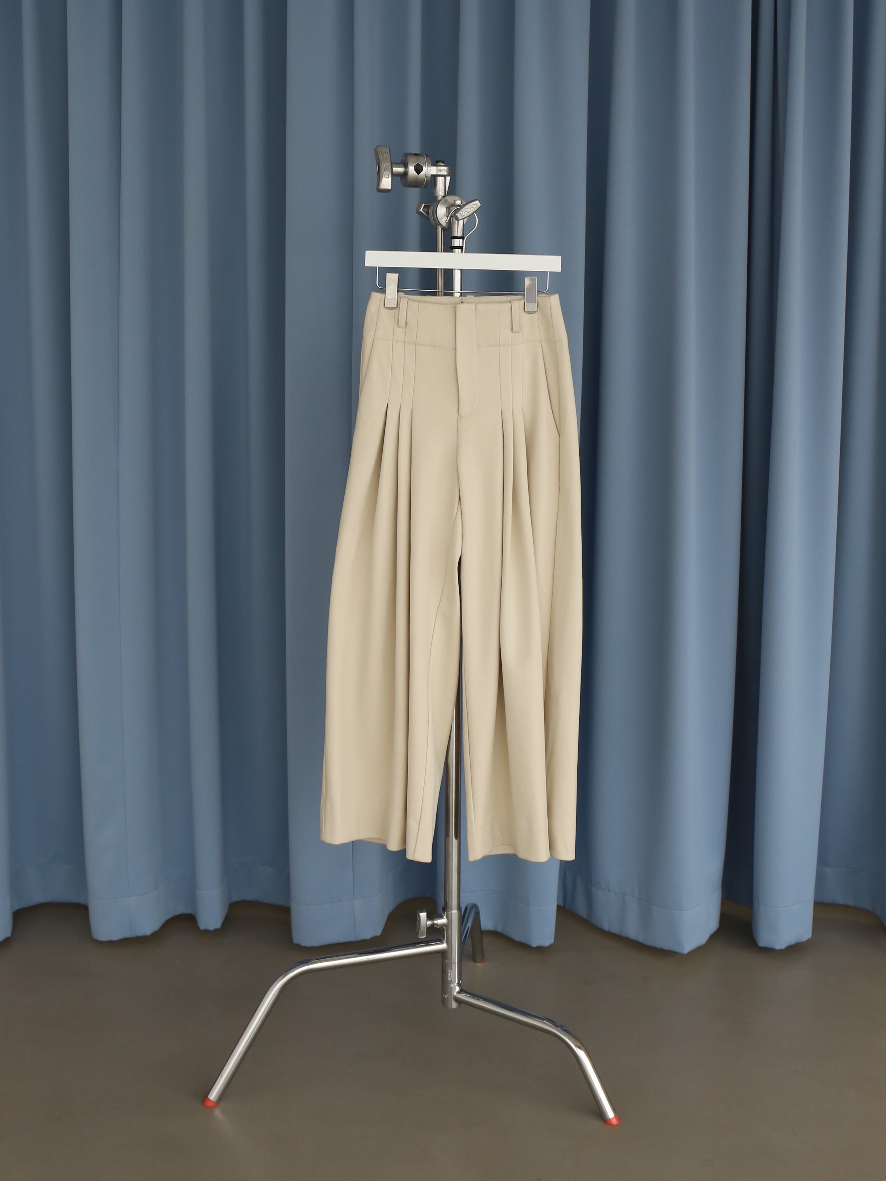 KATRIN TOKYO 3tuck wide slacks