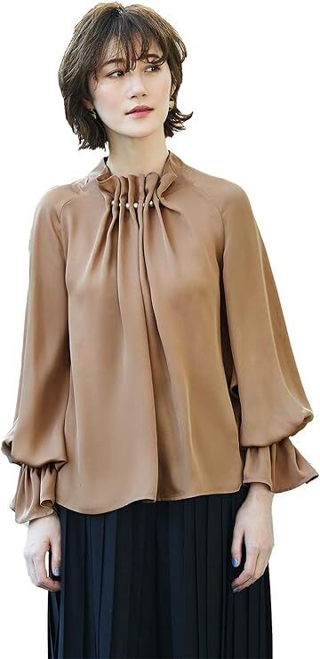 RUIRUE BOUTIQUE ウエーブ タック パール ブラウス