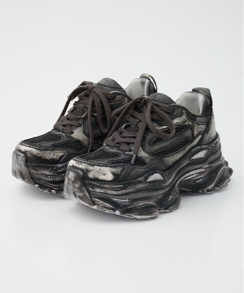 SLY AGING CREATIVE SOLE SNEAKER