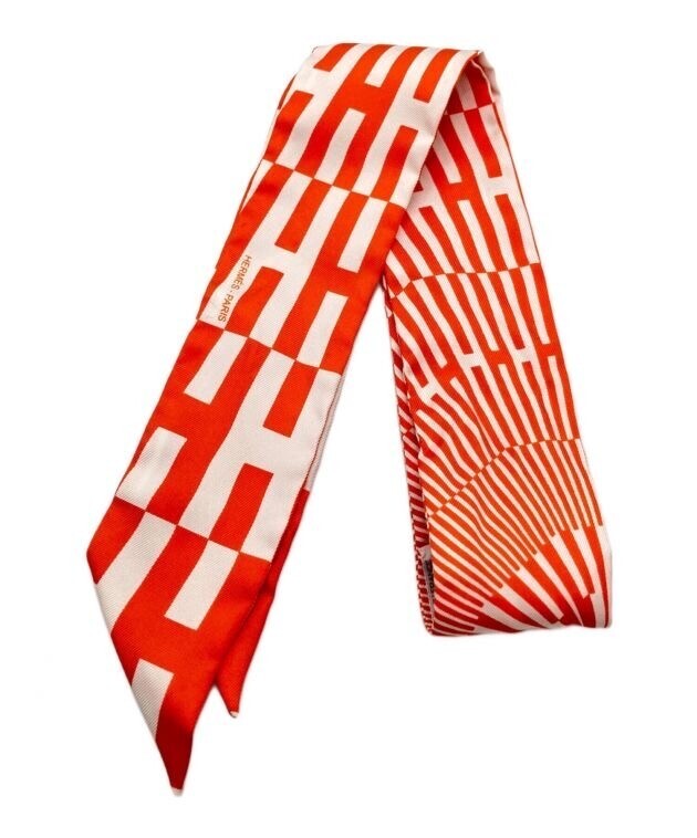 HERMES ツイリースカーフ