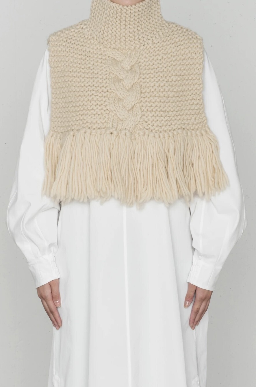 HYKE CABLE-KNIT NECK WARMER