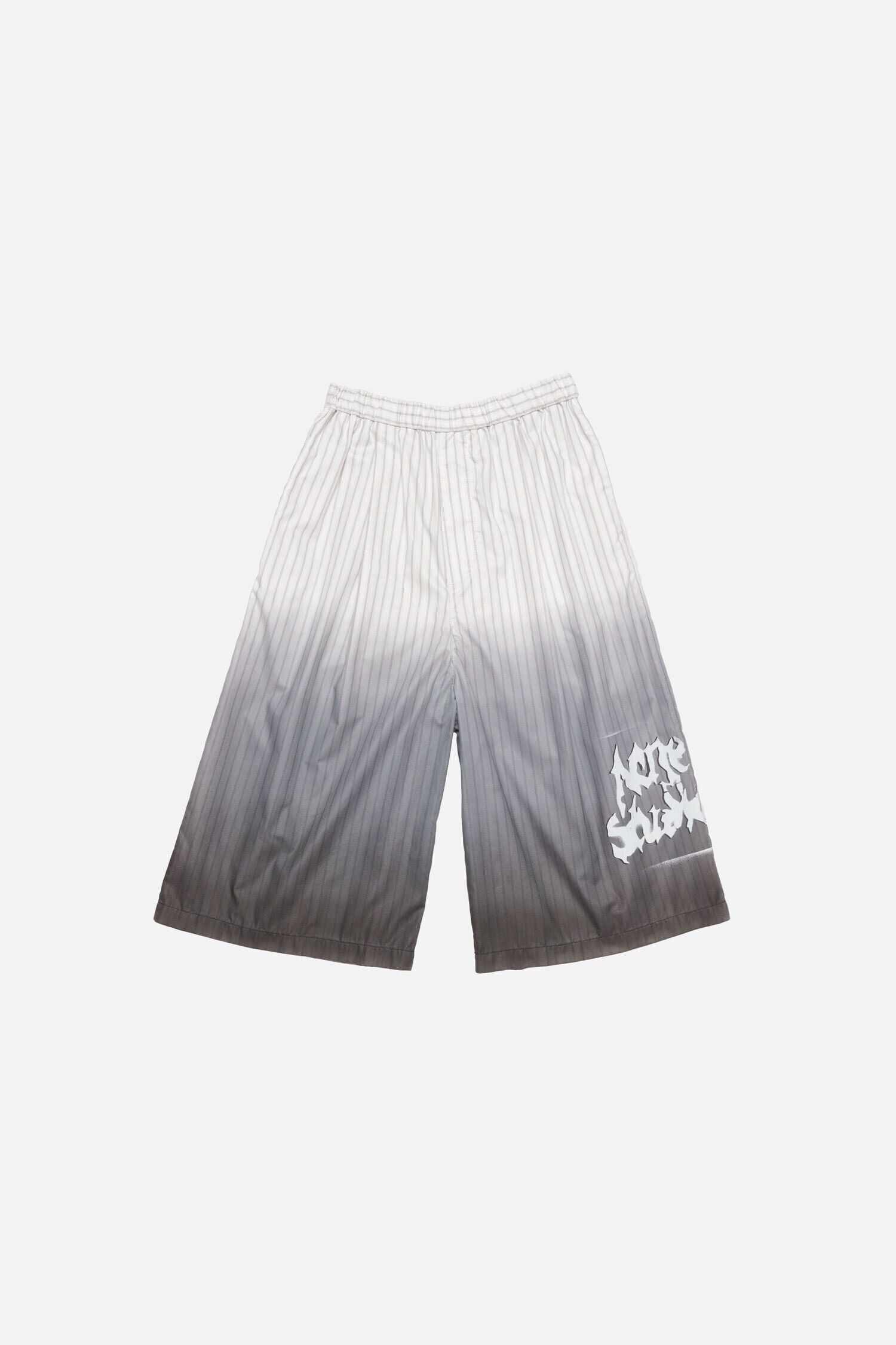 Acne Studios オーバーサイズロゴショートパンツ