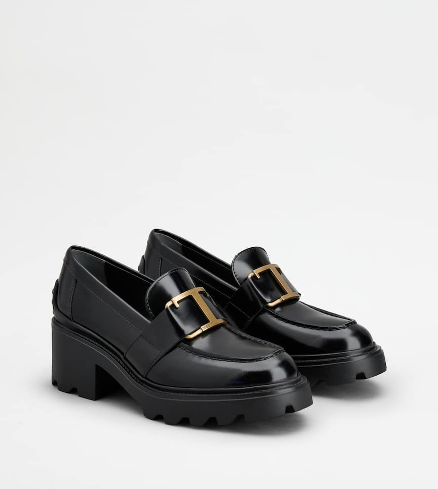 TOD'S レザー ローファー