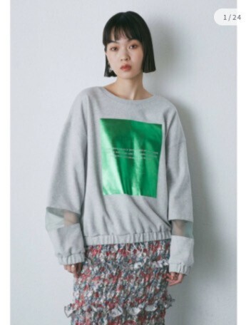 ROSE BUD メタリックグラフィック オーガンジーディテールスウェット