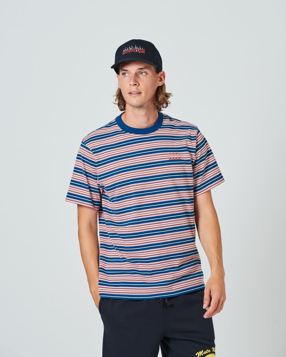 MUTA ACANTHUS × MUTA MARINE MULTI BORDER TEE