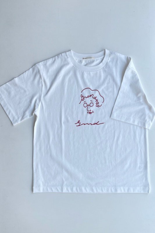 GRANDMA MAMA DAUGHTER ゆるやかイラストTシャツ