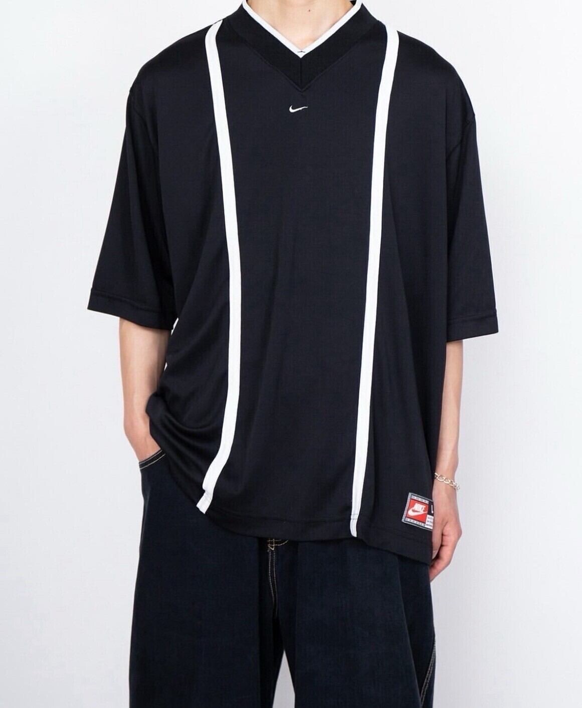 NIKE design V-neck game shirt