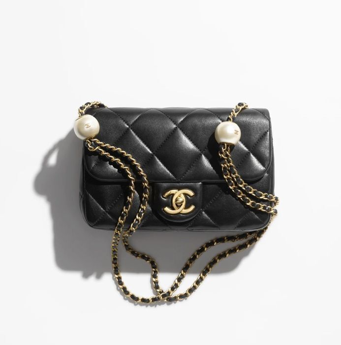 CHANEL スモール フラップショルダー