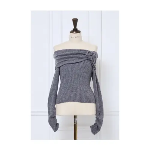 MISTREASS Petal Charm Off-Shoulder Knit