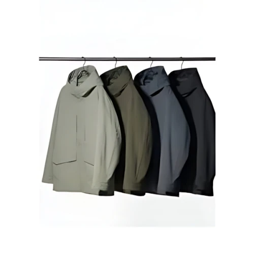 UNIQLO ハイブリッドダウンパーカ